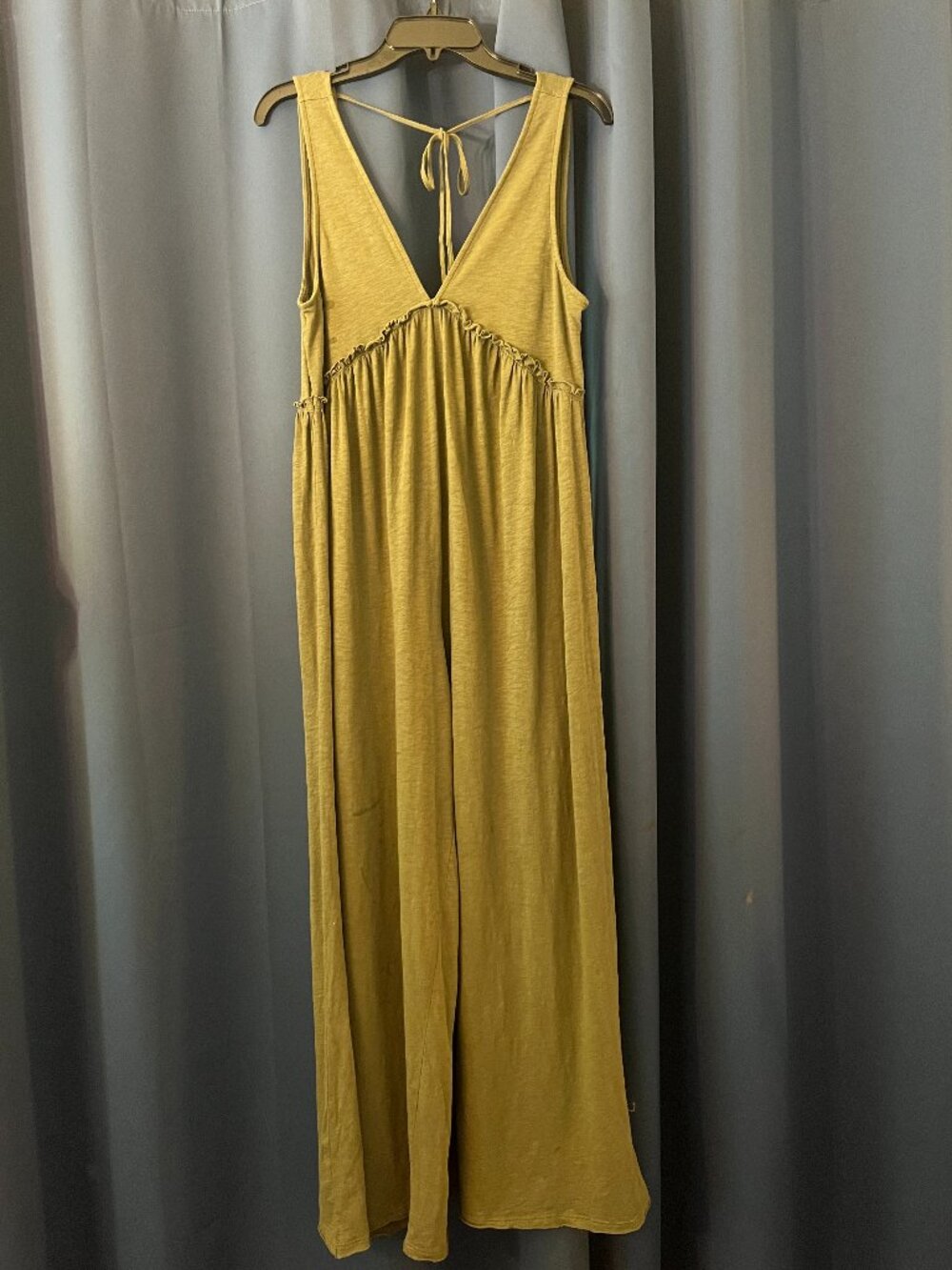 AE V-neck Jumpsuit